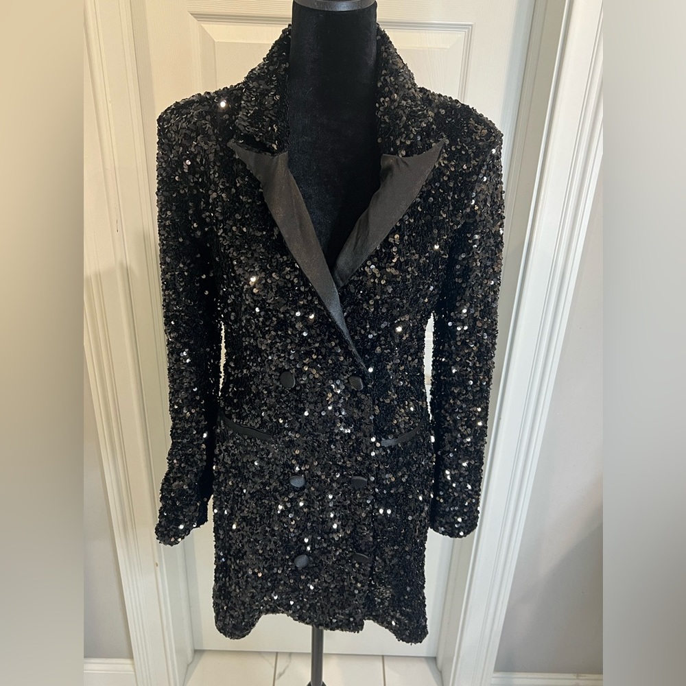 Good American sequin blazer jacket.